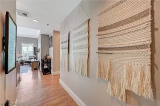 Photo #2: 2756010 Listing