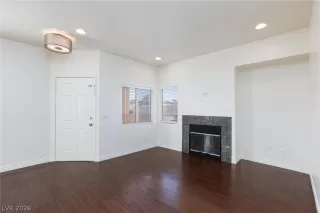 Photo #4: 2756032 Listing