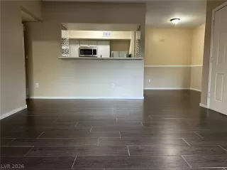 Photo #5: 2756055 Listing 