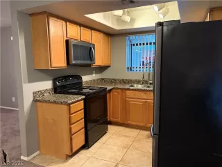 Photo #2: 2756060 Listing 