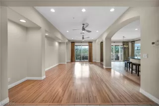 Photo #5: 2756075 Listing 