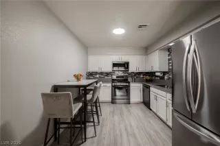 Photo #6: 2756081 Listing 