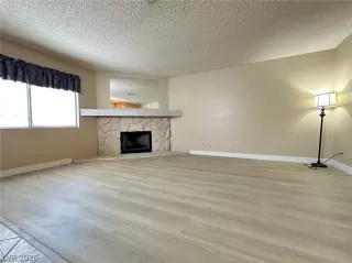 Photo #4: 2756085 Listing 