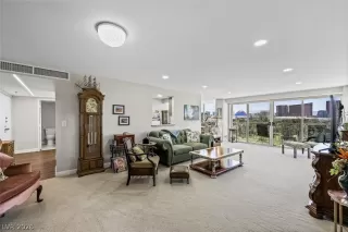 Photo #3: 2756089 Listing 