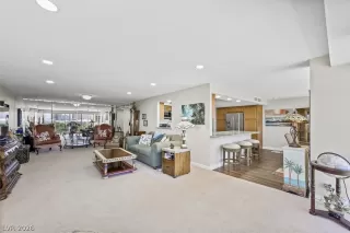 Photo #6: 2756089 Listing 