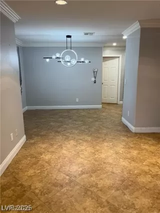 Photo #2: 2756093 Listing