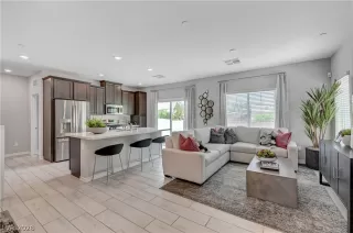 Photo #1: 2756110 Listing