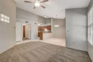 Photo #3: 2756134 Listing