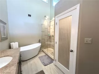 Photo #5: 2756141 Listing 