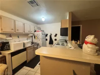 Photo #2: 2756145 Listing 