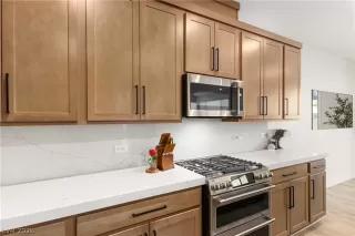 Photo #5: 2756151 Listing 