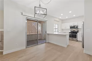 Photo #3: 2756220 Listing 