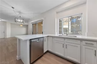 Photo #4: 2756220 Listing 