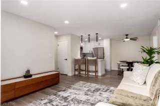 Photo #5: 2756221 Listing 