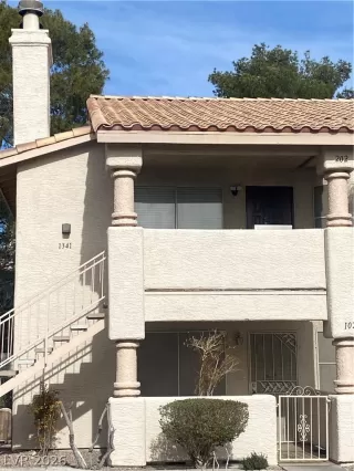 Photo #1: 2756222 Listing 