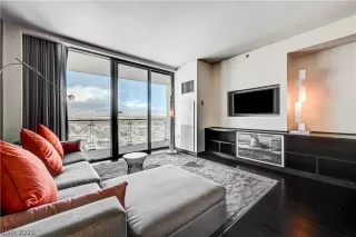 Photo #1: 2756270 Listing