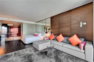 Photo #3: 2756270 Listing