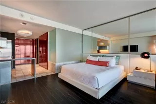 Photo #4: 2756270 Listing