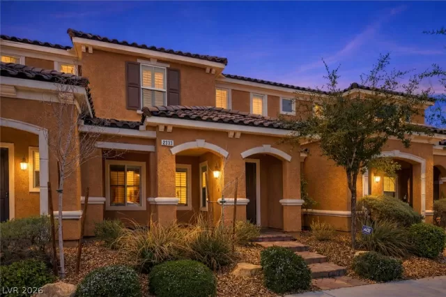 MLS: 2756274 Condo For Sale