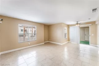 Photo #5: 2756288 Listing