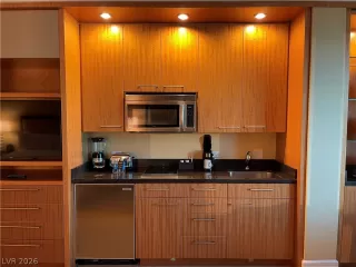 Photo #4: 2756301 Listing 