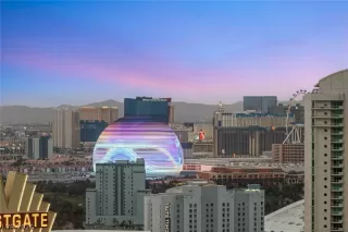 Browse active condo listings in TURNBERRY TOWERS