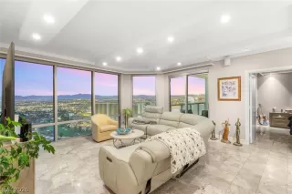 Photo #1: 2756313 Listing 