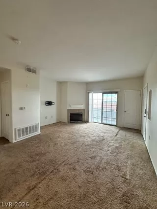 Photo #2: 2756356 Listing 