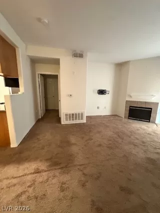 Photo #4: 2756356 Listing 