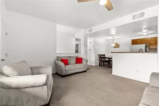 Photo #6: 2756382 Listing