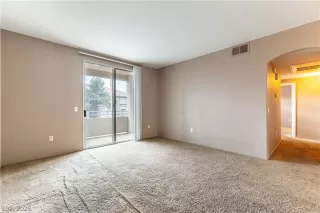 Photo #6: 2756384 Listing 