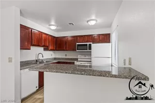 Photo #6: 2756429 Listing 