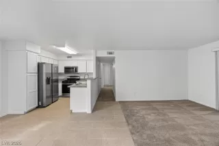 Photo #4: 2756497 Listing 