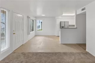 Photo #5: 2756497 Listing 