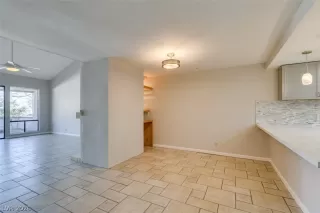 Photo #6: 2756510 Listing