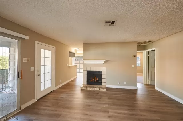 MLS: 2756522 Condo For Sale