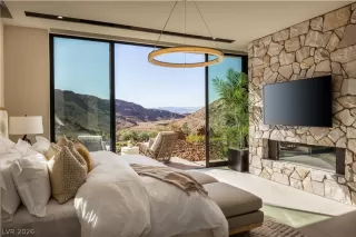 Photo #5: 2756678 Listing 