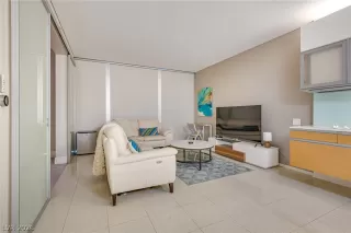 Photo #1: 2756693 Listing