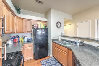 Photo #6: 2756728 Listing