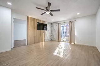 Photo #5: 2756740 Listing