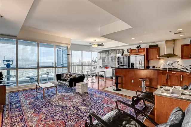 MLS: 2756790 Condo For Sale