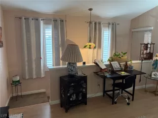 Photo #4: 2756834 Listing