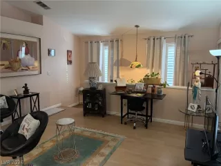 Photo #5: 2756834 Listing