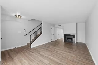 Photo #3: 2756878 Listing 