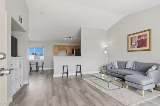 Photo #6: 2756885 Listing 