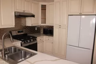 Photo #3: 2756887 Listing 