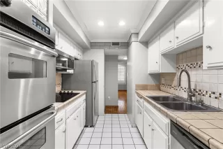 Photo #1: 2756903 Listing 