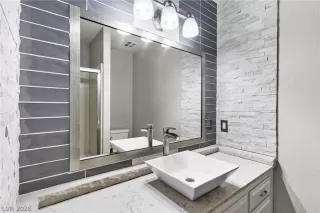 Photo #3: 2756903 Listing 