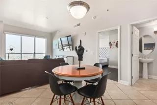 Photo #3: 2756907 Listing 