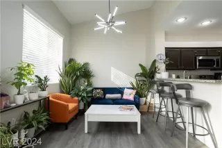 Photo #5: 2756922 Listing 